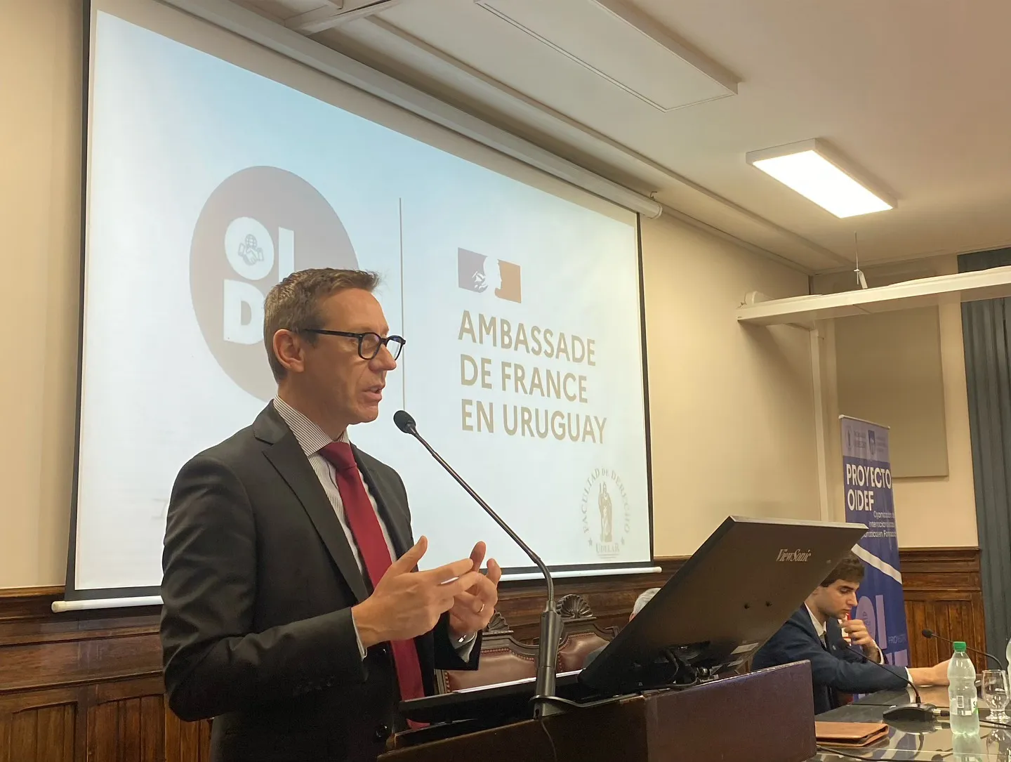 Conversatorio con el Embajador de Francia, Jean-Paul Seytre, imagen 4 de 5