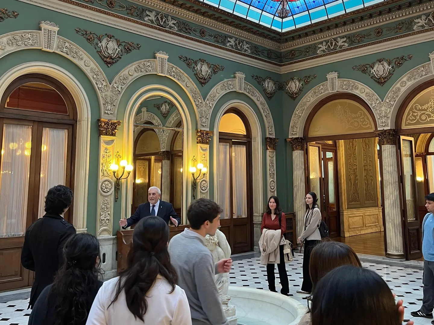 Visita al Palacio Santos, sede de la Cancillería, imagen 4 de 6