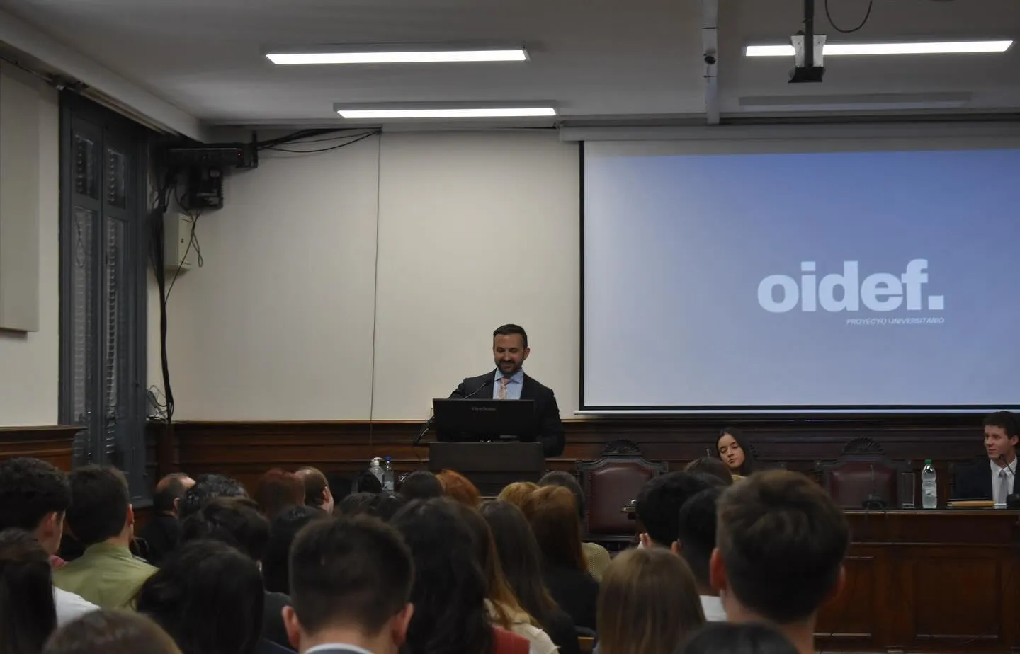 Primera jornada académica: conversatorio con el Embajador de España, Santiago Jiménez Martín, imagen 6 de 9